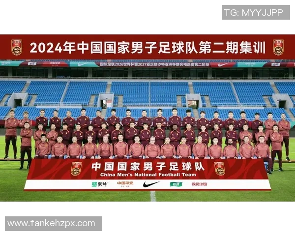 重庆足球队与上海足球队实力对比赛后分析与总结