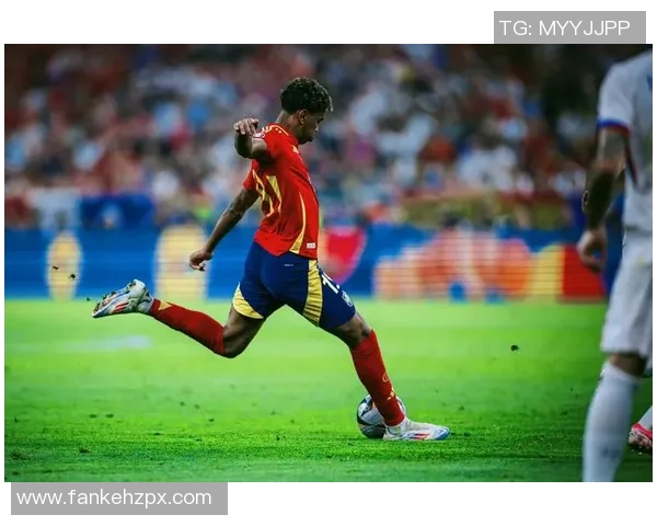 足球明星的魅力瞬间与精彩瞬间的完美结合图片展示 足球明星的魅力瞬间与精彩瞬间的完美结合图片展示