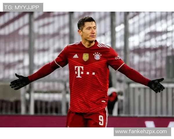 当今世界足球明星现役球员的精彩表现与影响力分析